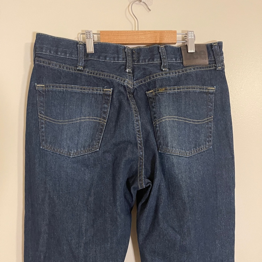 Lee Jeans Mens Sz 36x29 Blue Relaxed Fit Dark Wash Straight Leg Denim Bottoms - Picture 6 of 9